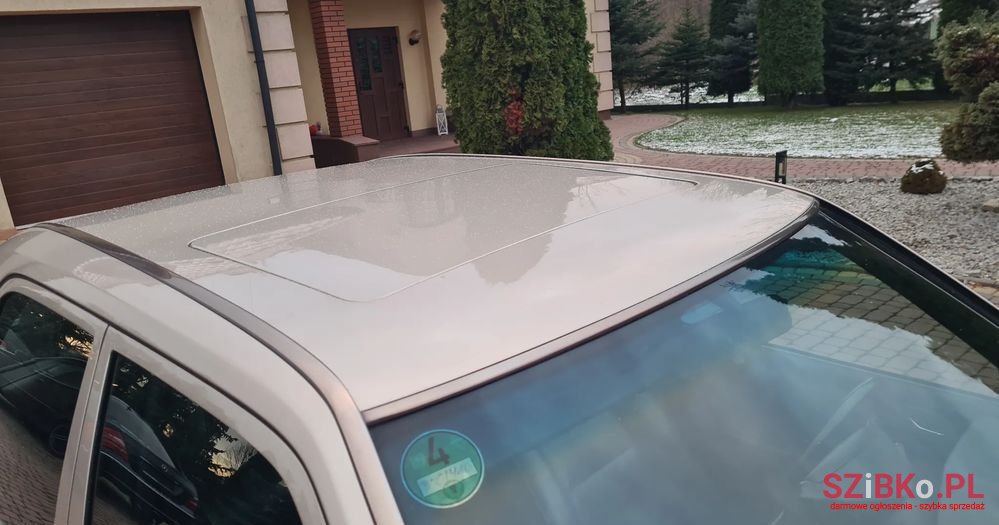 1993' Mercedes-Benz W124 photo #6