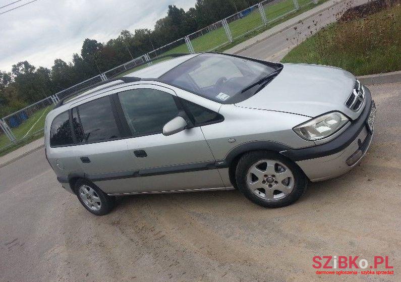 2000' Opel Zafira photo #1