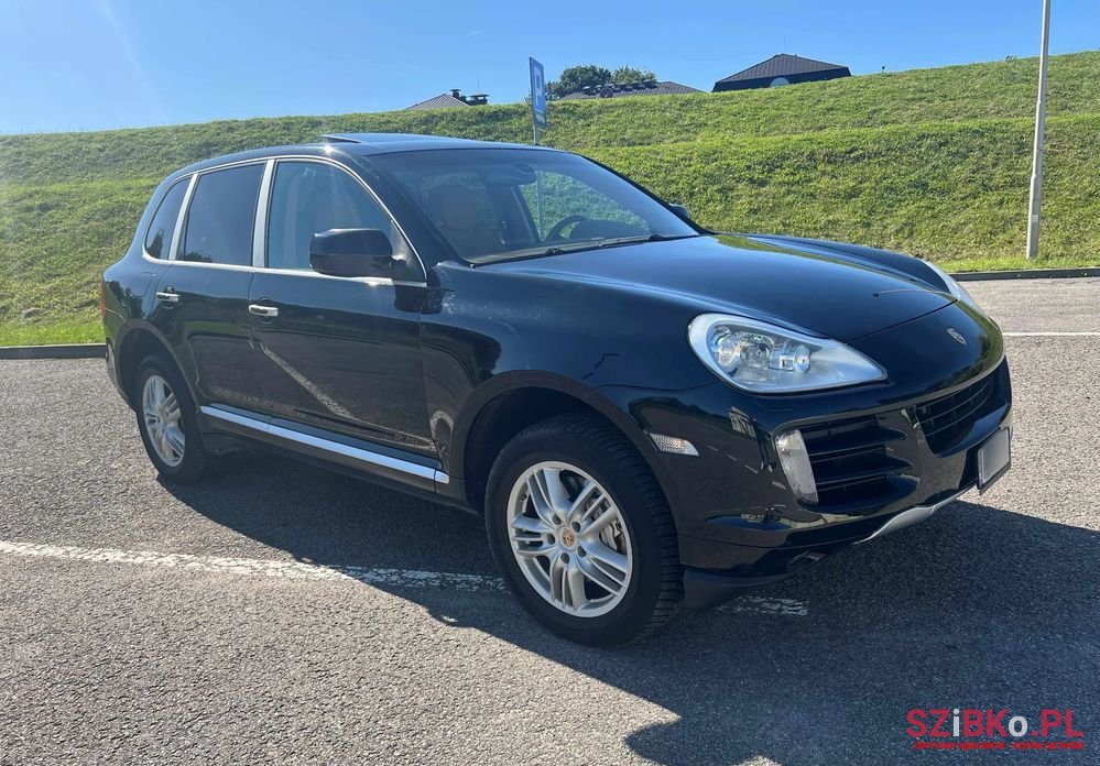 2009' Porsche Cayenne photo #1