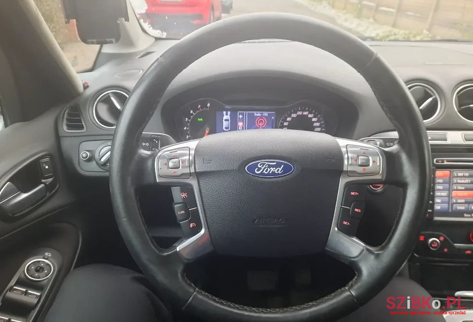 2011' Ford Galaxy photo #2