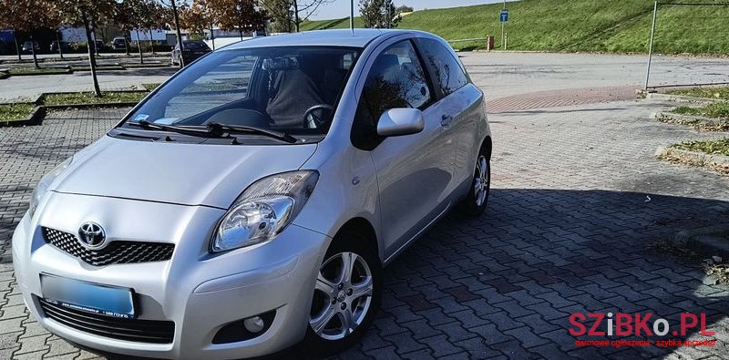 2011' Toyota Yaris 1.33 Luna photo #4