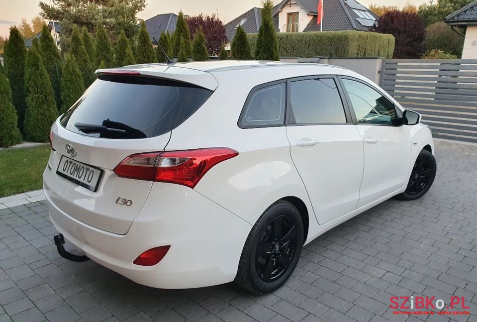 2012' Hyundai i30 photo #3