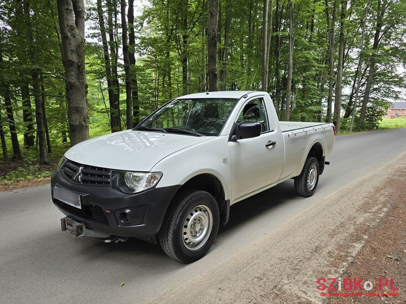 2013' Mitsubishi L200 photo #3