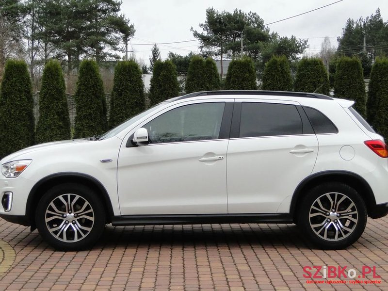 2016' Mitsubishi ASX photo #6