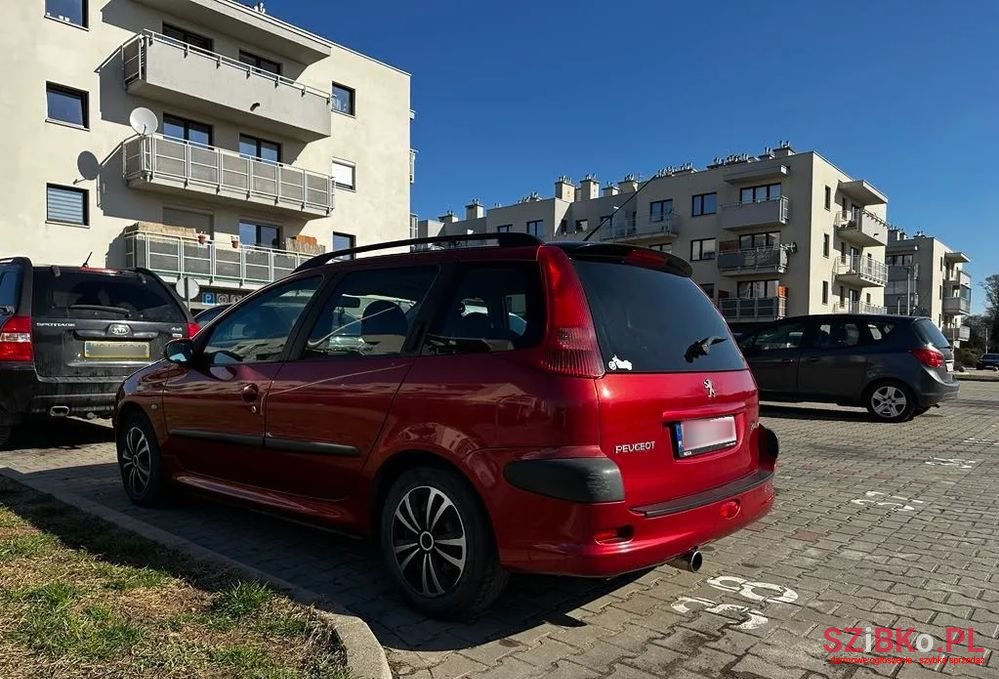 2003' Peugeot 206 1.1 Xr photo #2