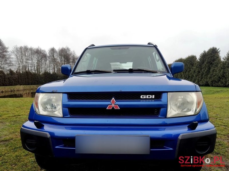 2002' Mitsubishi Pajero Pinin 2.0 Gdi photo #2