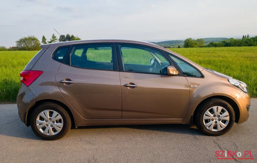 2012' Hyundai Ix20 photo #5