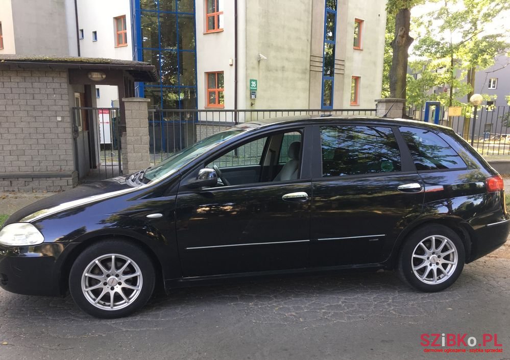 2007' Fiat Croma photo #2
