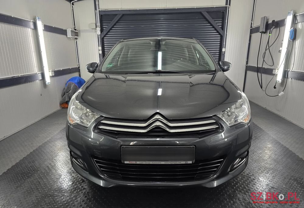 2011' Citroen C4 Vti 120 Style photo #2