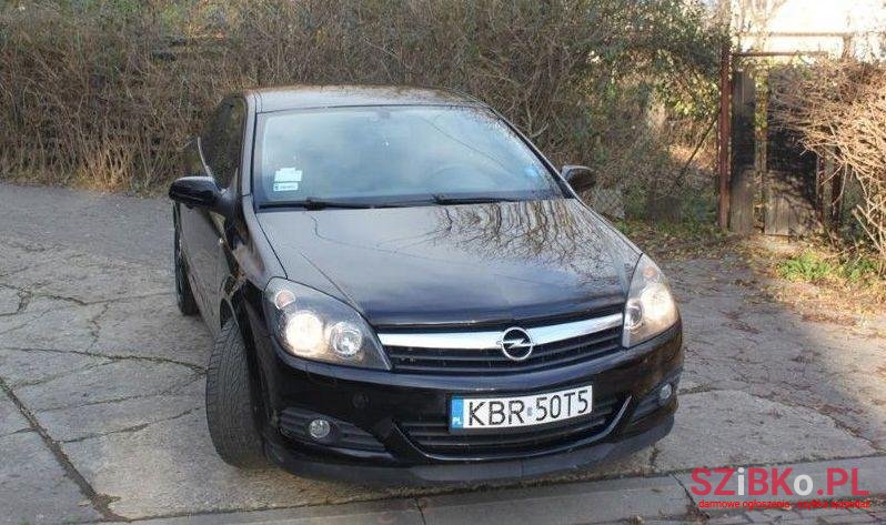 2006' Opel Astra photo #1