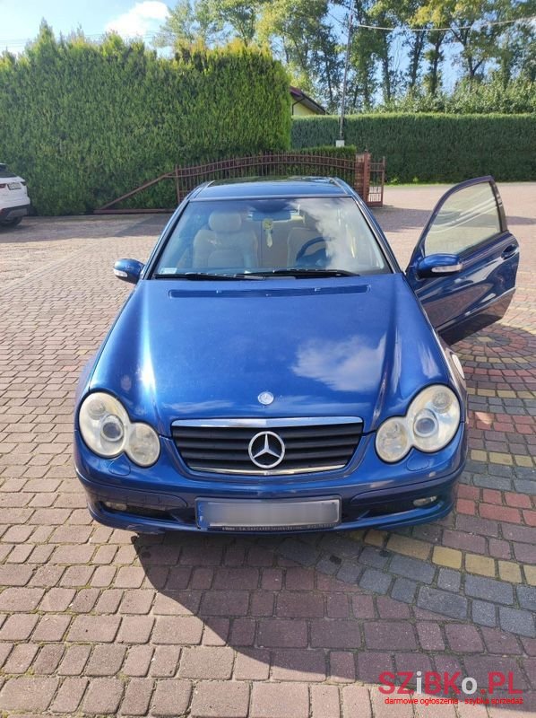 2003' Mercedes-Benz C-Class photo #2