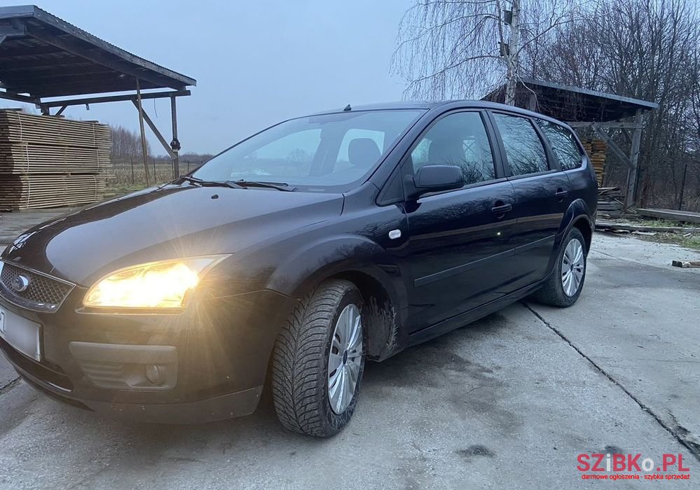 2005' Ford Focus photo #1