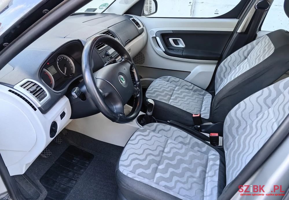 2007' Skoda Roomster 1.4 16V photo #4