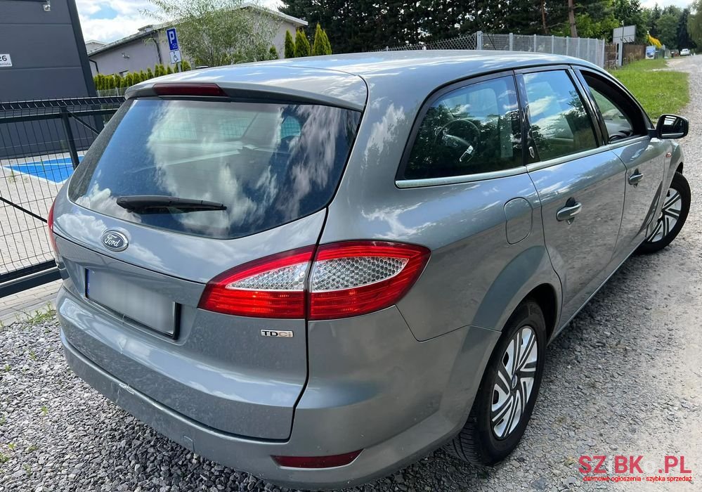 2008' Ford Mondeo 2.0 Tdci Ghia photo #3