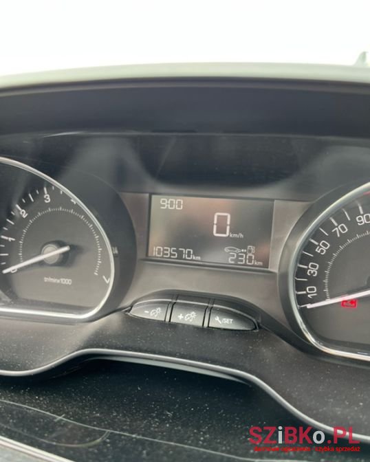 2015' Peugeot 2008 photo #5