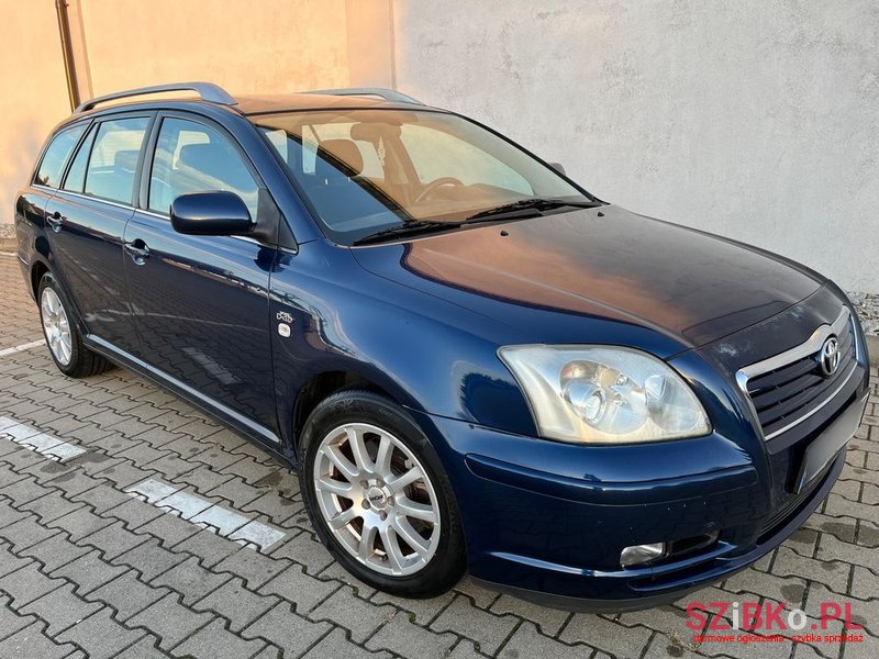 2003' Toyota Avensis 2.0 D-4D photo #2