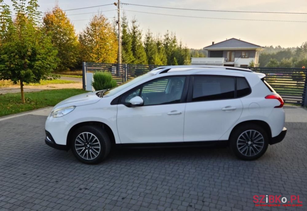 2013' Peugeot 2008 photo #3