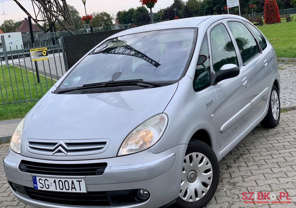 2008' Citroen Xsara Picasso photo #1