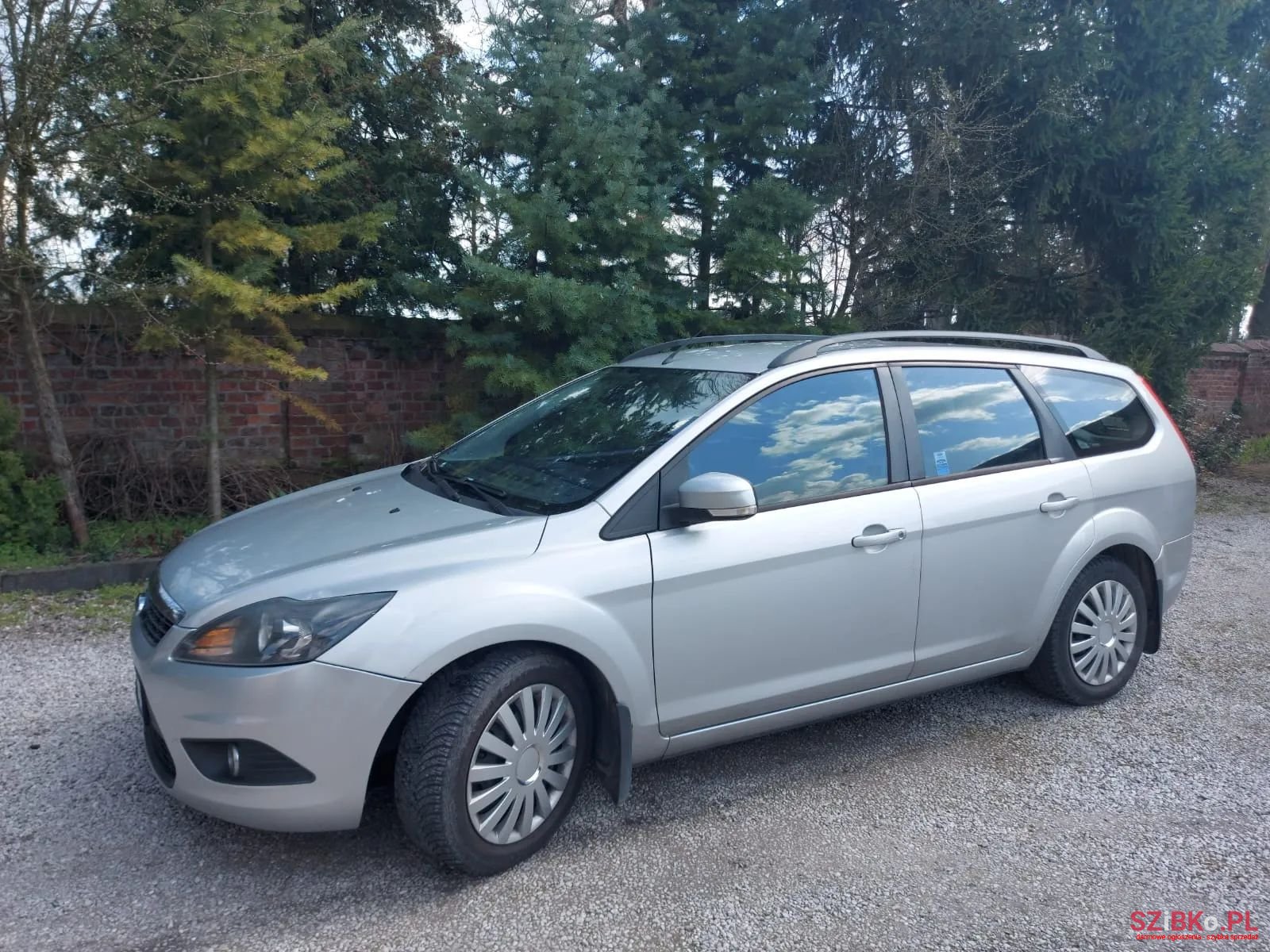 2010' Ford Focus photo #5