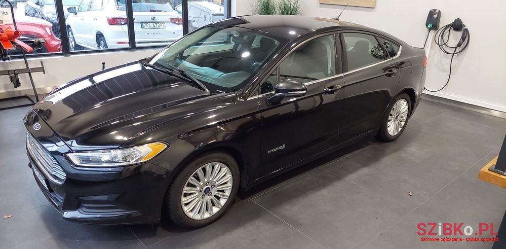 2015' Ford Mondeo photo #2
