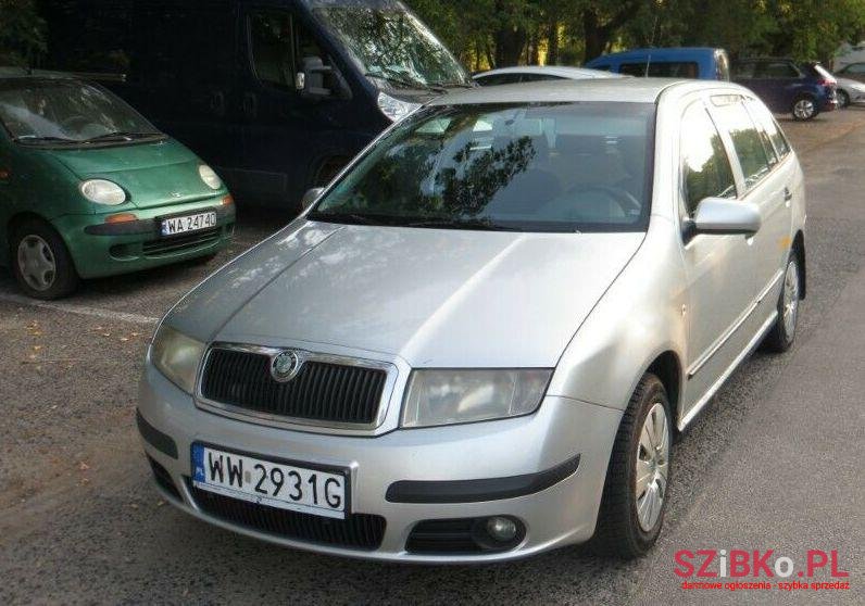 2004' Skoda Fabia photo #1