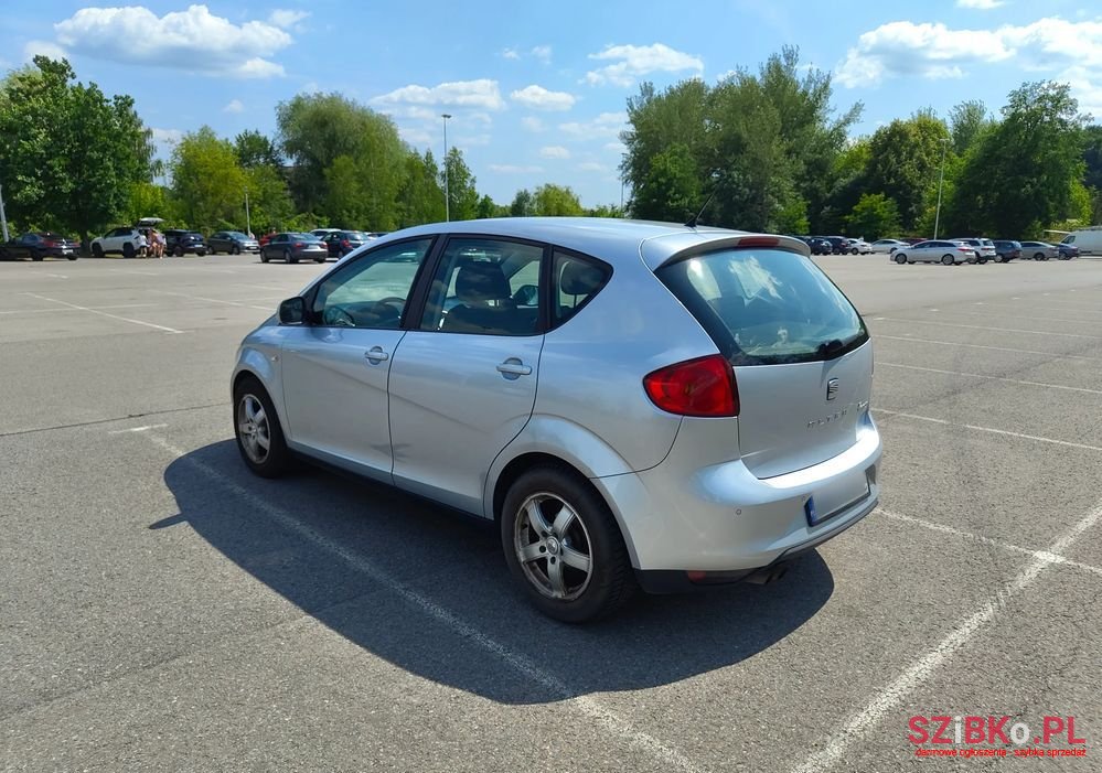 2011' SEAT Altea 1.6 Tdi Style photo #2