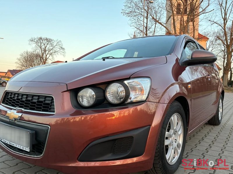 2011' Chevrolet Aveo photo #1