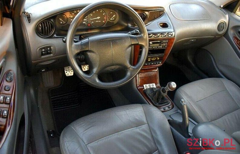 1998' Daewoo Leganza photo #2