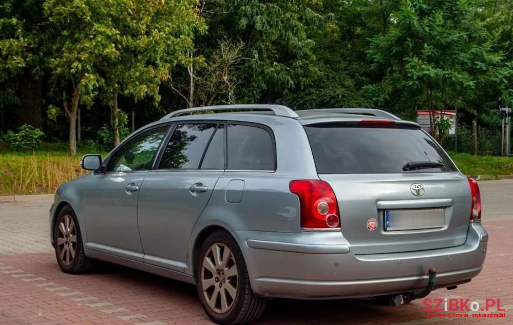 2007' Toyota Avensis photo #6