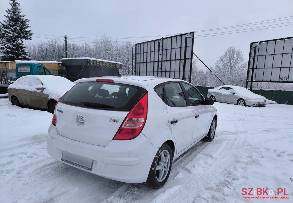 2010' Hyundai i30 photo #5