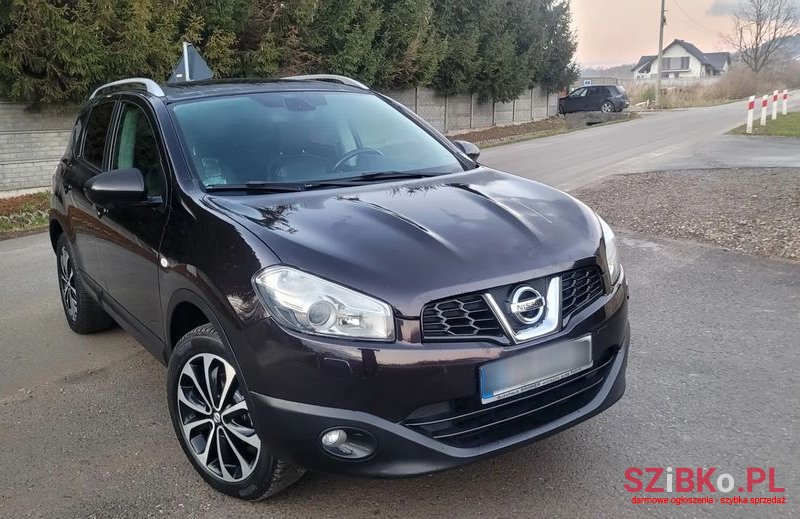 2013' Nissan Qashqai 2.0 4 X 4 Tekna photo #3