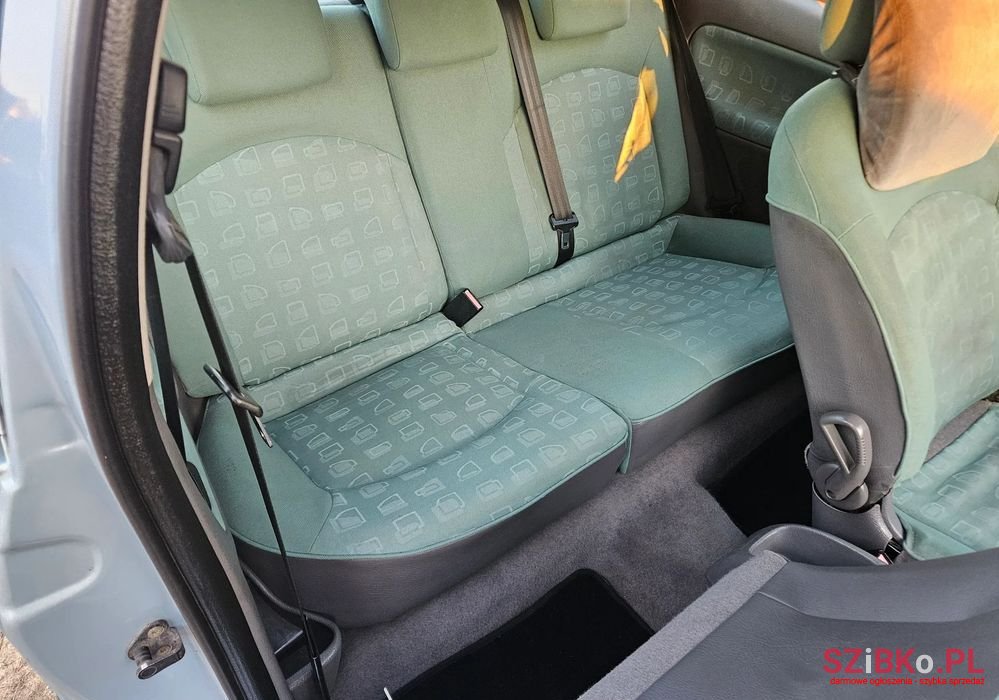 2002' Peugeot 206 1.4 Mistral photo #5