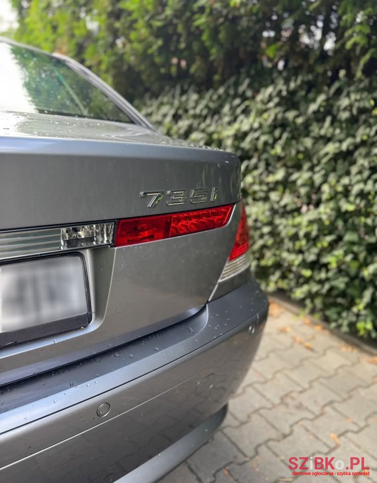 2002' BMW 7 Series 735I photo #4