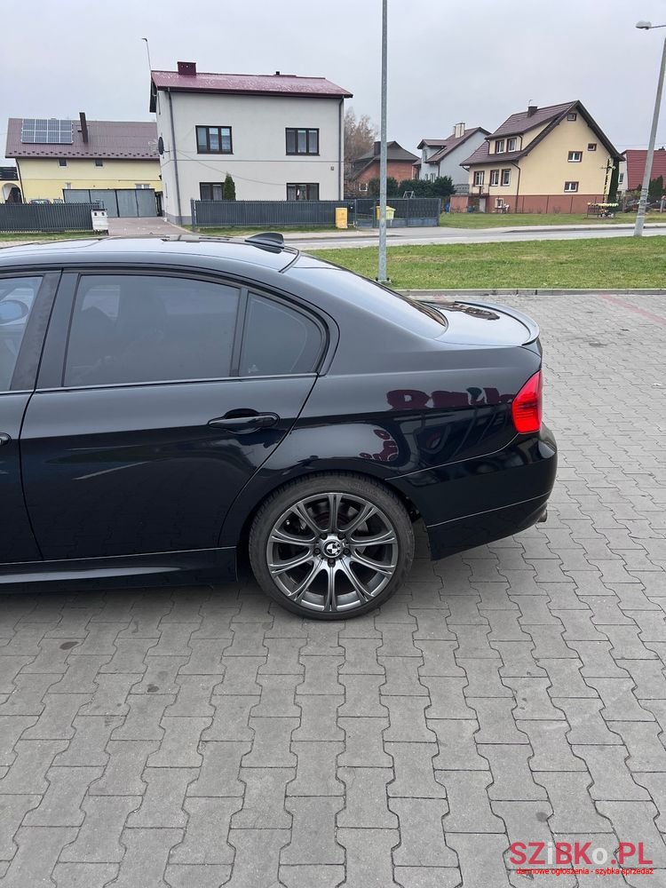 2005' BMW 3 Series 325I photo #5