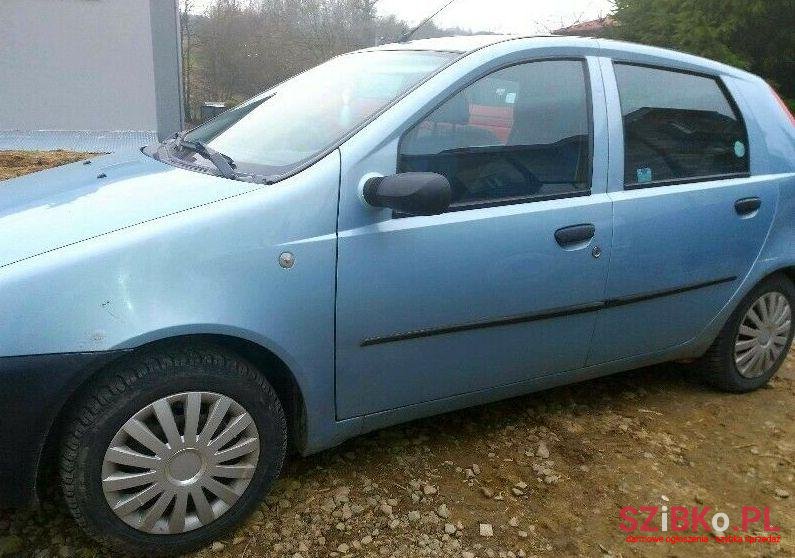 2000' Fiat Punto photo #1