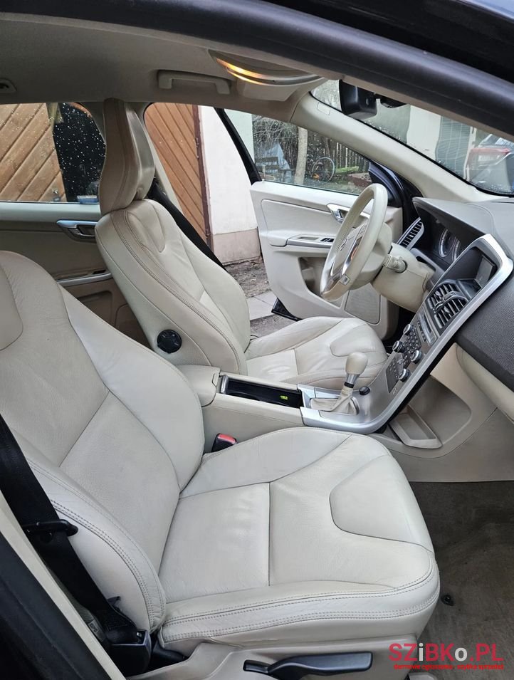 2010' Volvo Xc 60 photo #5