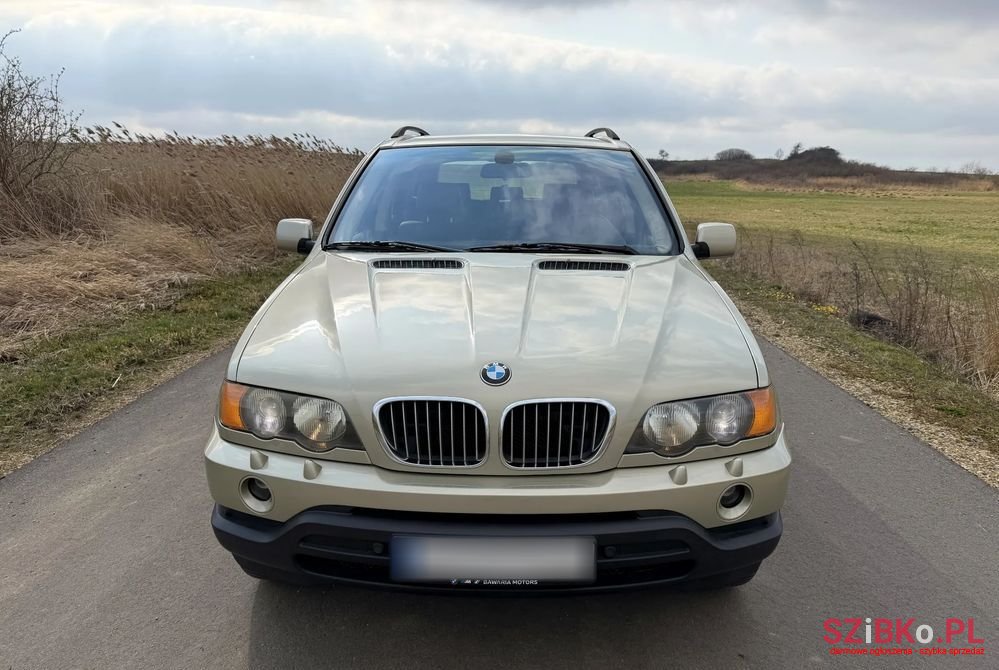 2001' BMW X5 4.4I photo #2
