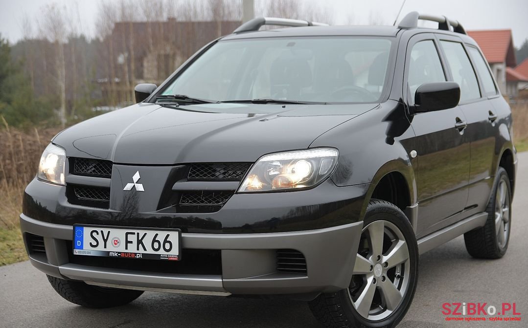 2003' Mitsubishi Outlander photo #1