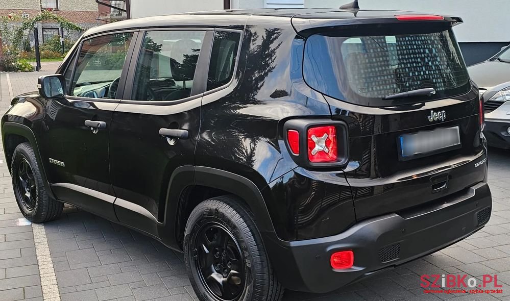 2018' Jeep Renegade photo #3