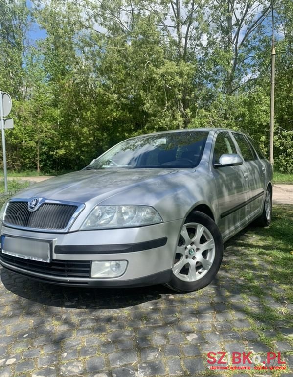 2005' Skoda Octavia photo #1