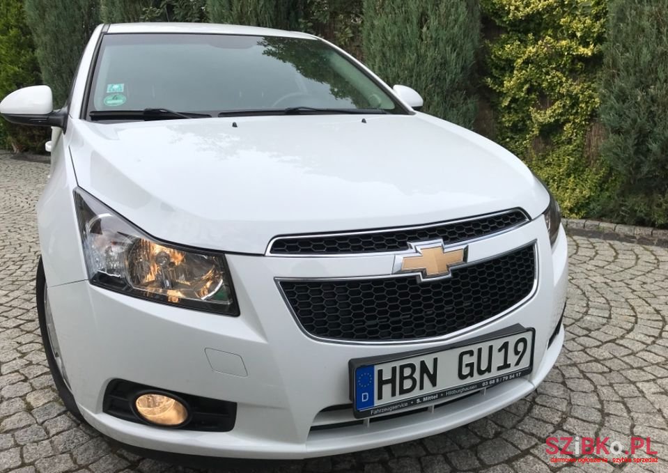 2011' Chevrolet Cruze photo #1
