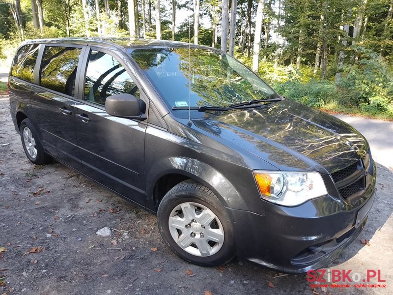 2012' Dodge Grand Caravan photo #3