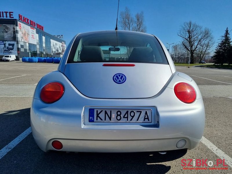 2002' Volkswagen New Beetle photo #5