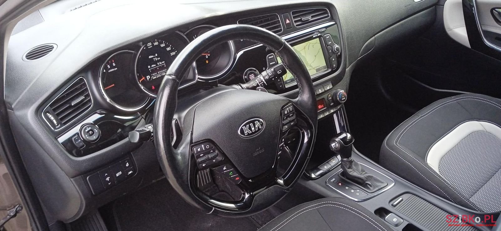 2013' Kia Ceed photo #6