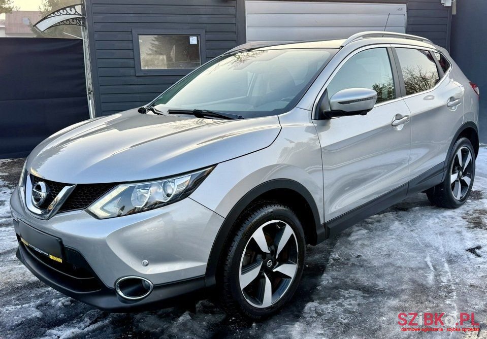 2015' Nissan Qashqai 1.6 Tekna photo #3