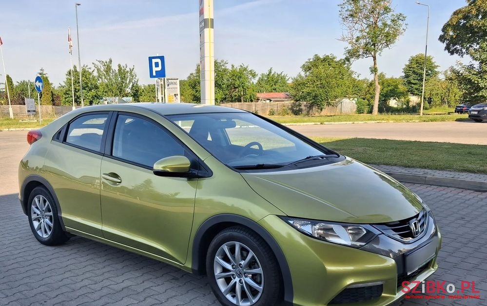 2014' Honda Civic 1.4 I-Vtec Comfort photo #3