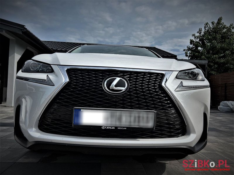 2016' Lexus NX photo #3