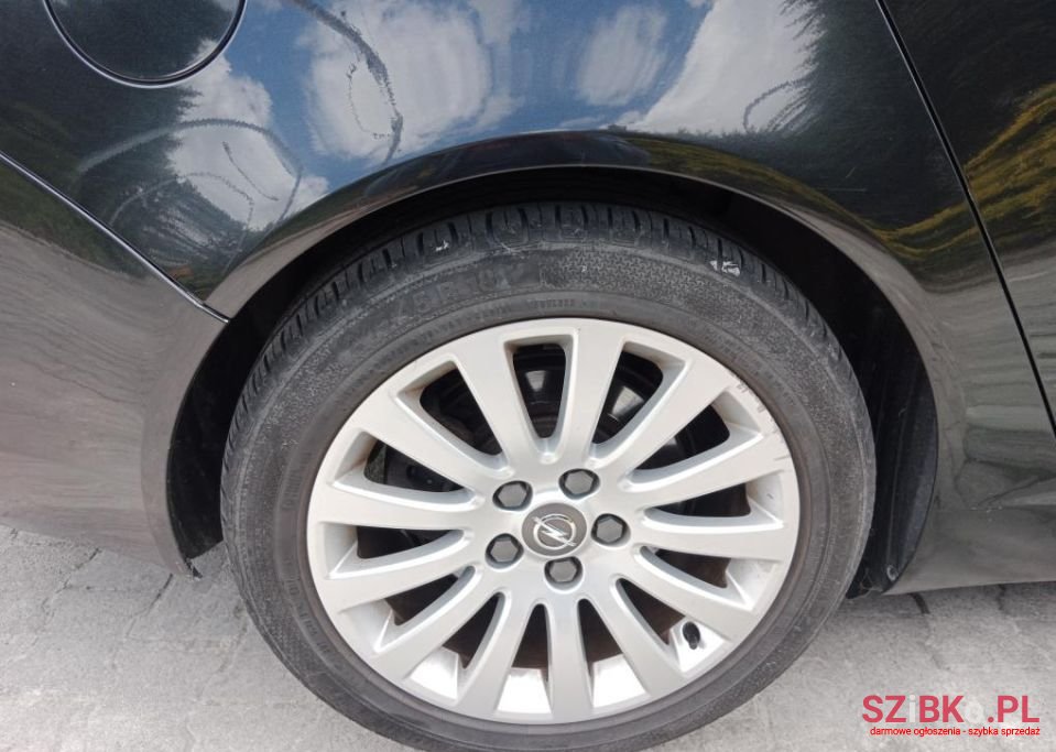 2010' Opel Insignia photo #6