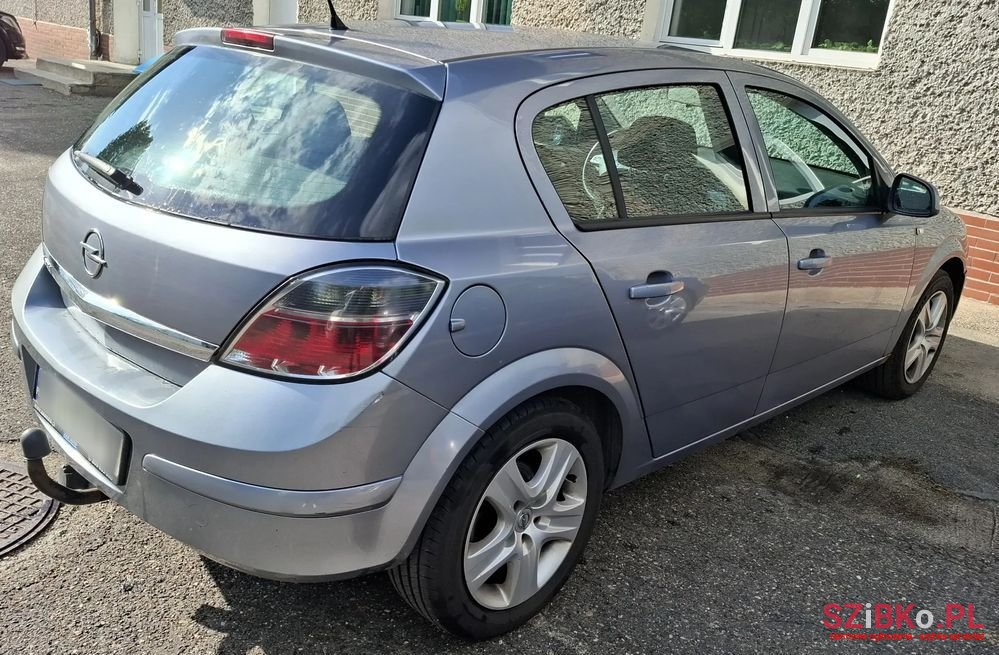 2010' Opel Astra Iii 1.6 photo #4