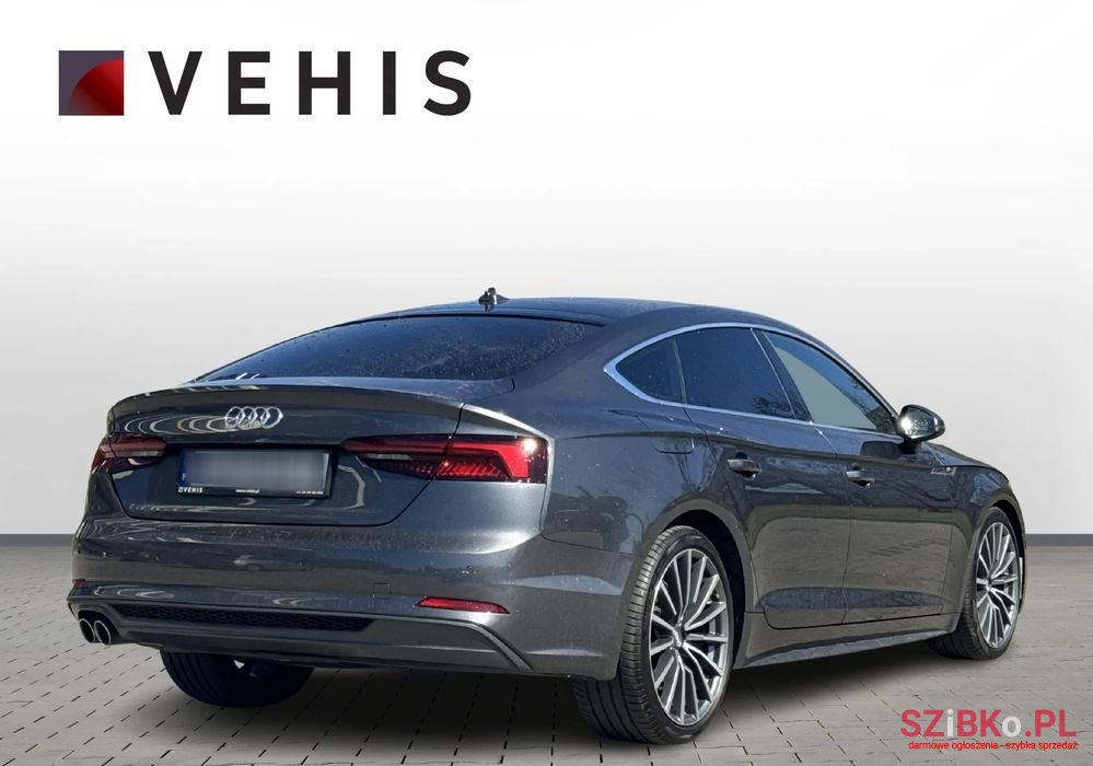 2019' Audi A5 S Tronic photo #5